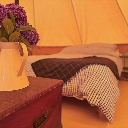 Fully Furnished Bell Tent 3 Carlyon Bay Exterior foto