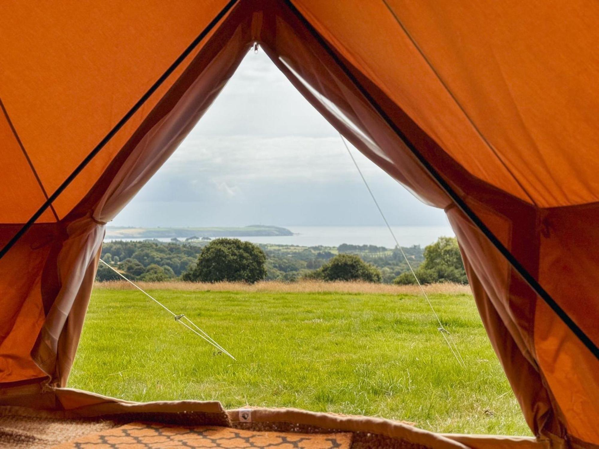 Fully Furnished Bell Tent 3 Carlyon Bay Exterior foto